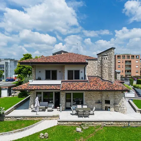 Homestay Celine Dalmine